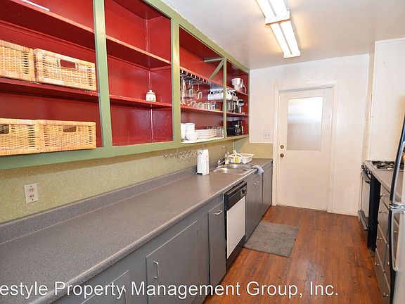 4th image of 1160 Grand Ave #B
