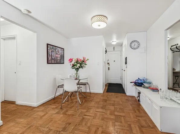 75-02 Austin Street image 7 of 16