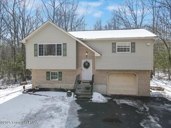 237 Hawthorn Ln, Kunkletown, PA 18058