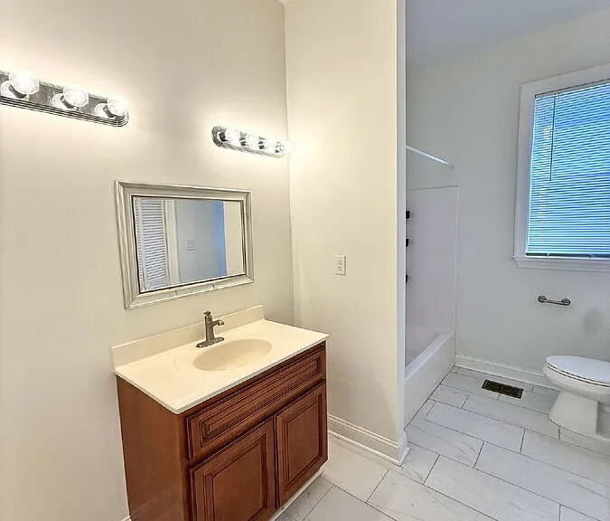 2235 Whitaker St — Photo 17