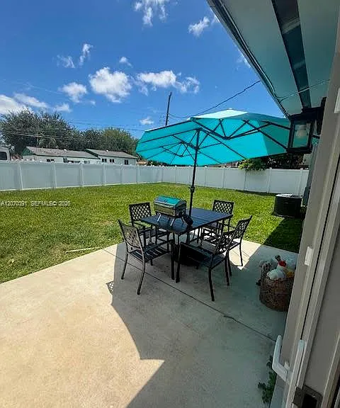 1730 SW 65th Ave — Photo 21