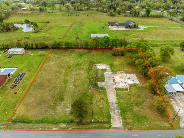 2022 Gay Dr, Sulphur, LA 70665