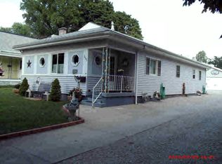 111 N Beard St, Danville, IL 61832