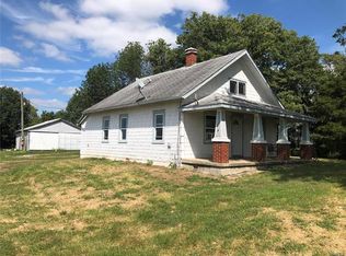 20619 Dubois Blacktop Rd, Nashville, IL 62263