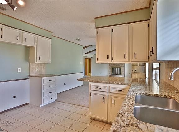 3rd image of 4681 Carrie Ann Ln