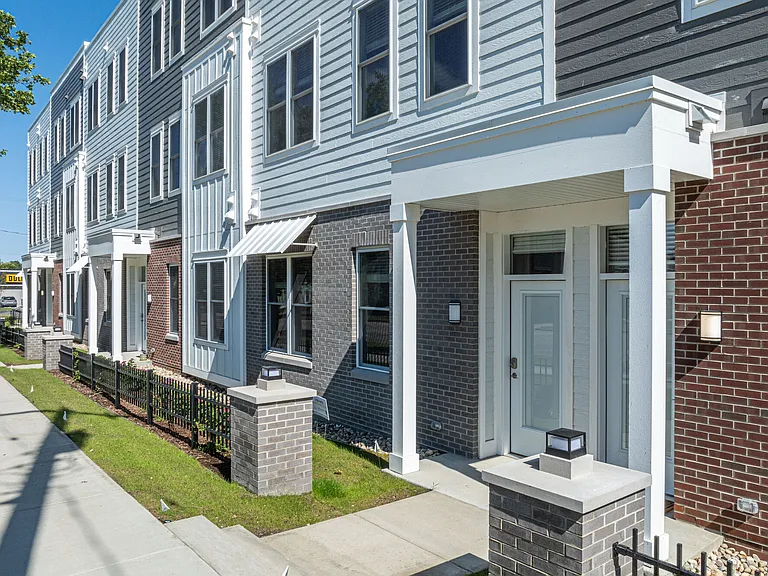 Winsor Place — Photo 18