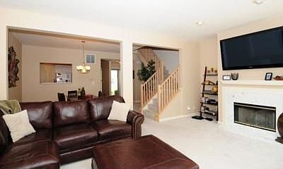 3rd image of 997 Oakmont Ct