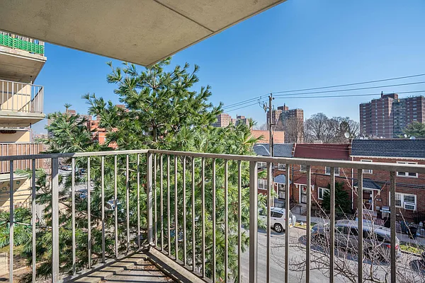 Rented by Modern Spaces | media 8