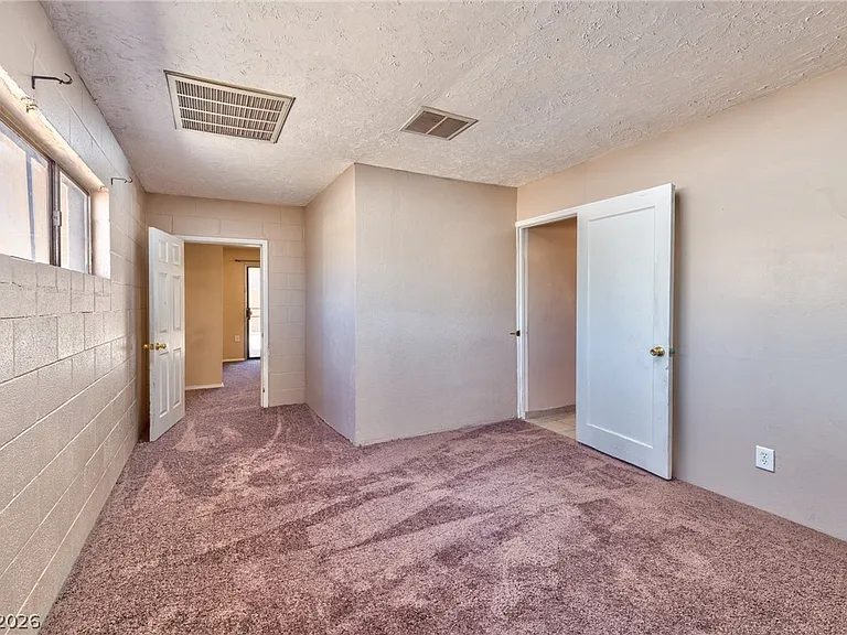 1816 Merze Ave — Photo 8