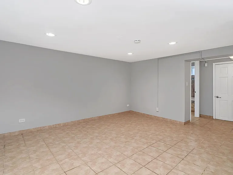 13-15 S Waiola Ave — Photo 14