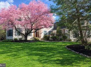 4 N Longfellow Dr, Princeton Junction, NJ