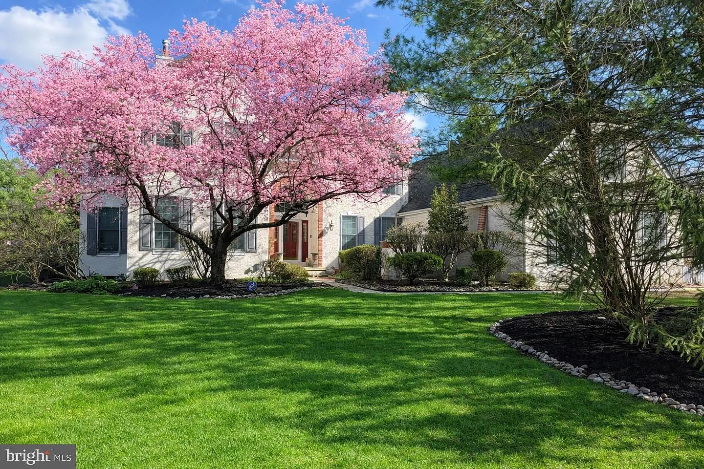 4 N Longfellow Dr photo 1
