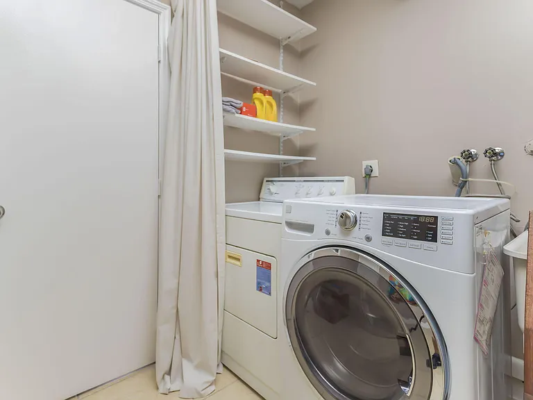 7572 Silver Woods Ct — Photo 15