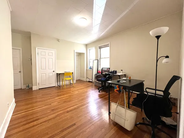 2 Wyman Pl, Jamaica Plain, MA