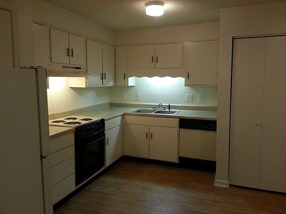 3rd image of 5600 W Market St APT H