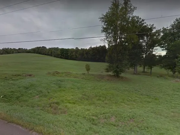 8787 Erie Ave SW, Navarre, OH 44662