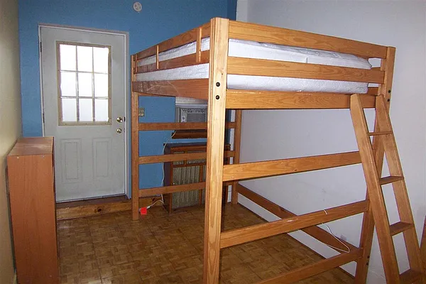 Rented by Susan Finkel, LREB | media 9