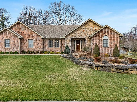 2nd image of 507 Remington Drive