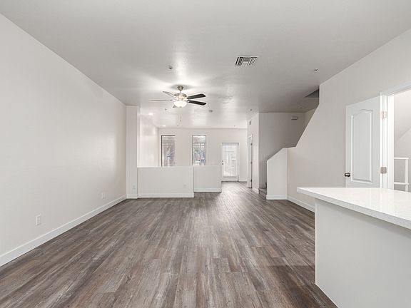 5th image of 111 W Beth Dr #1