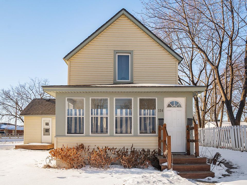 1st image of 114 9th Ave N #2
