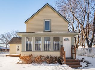 114 9th Ave N #2, Hopkins, MN 55343