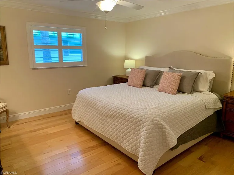 333 Harbour Dr #211 — Photo 24