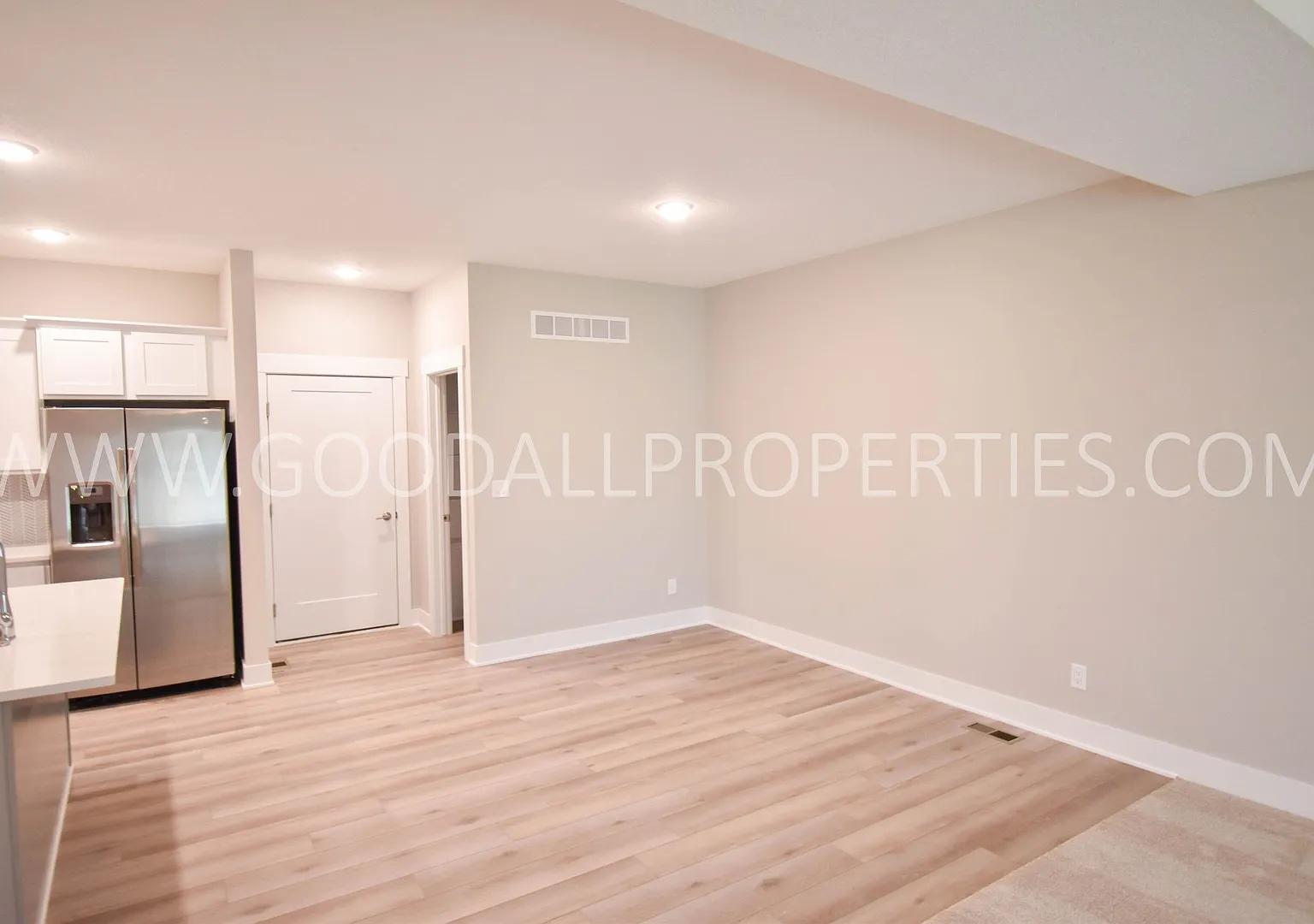 Beautiful 3 Bedroom 2 Bath home in Clive — Photo 4