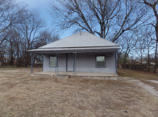 406 W 7th St, Ada, OK 74820
