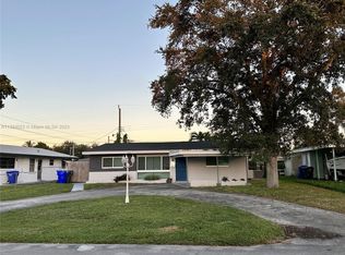 2231 N 57th Way, Hollywood, FL 33021