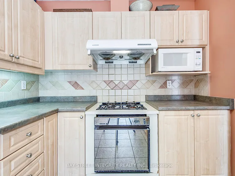 5326 Dryden Ave — Photo 14
