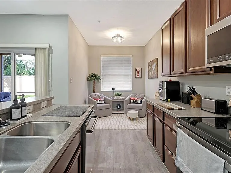 3827 Parkridge Cir #1-102 — Photo 14