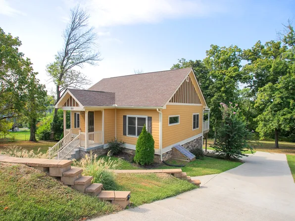 2213 Maplecrest Dr, Nashville, TN 37214