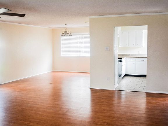 2nd image of 3723 Monmouth Ln