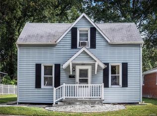 1523 Pine St, Highland, IL 62249