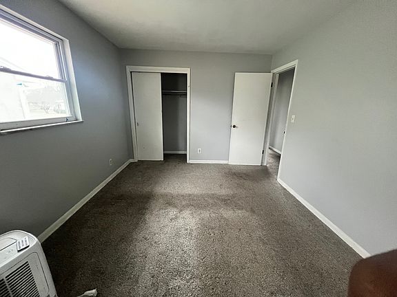 3rd image of 1455 Fairgate Ave