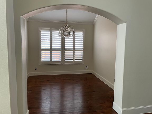 5th image of 3909 Lindale Dr