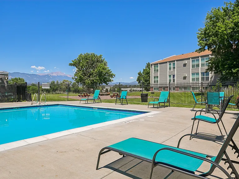 The Montecito Apartments — Photo 19