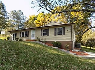 136 Cottage St, Bluefield, VA 24605