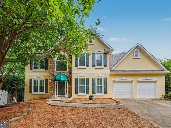 2400 Waters Edge Ct NW, Acworth, GA 30101
