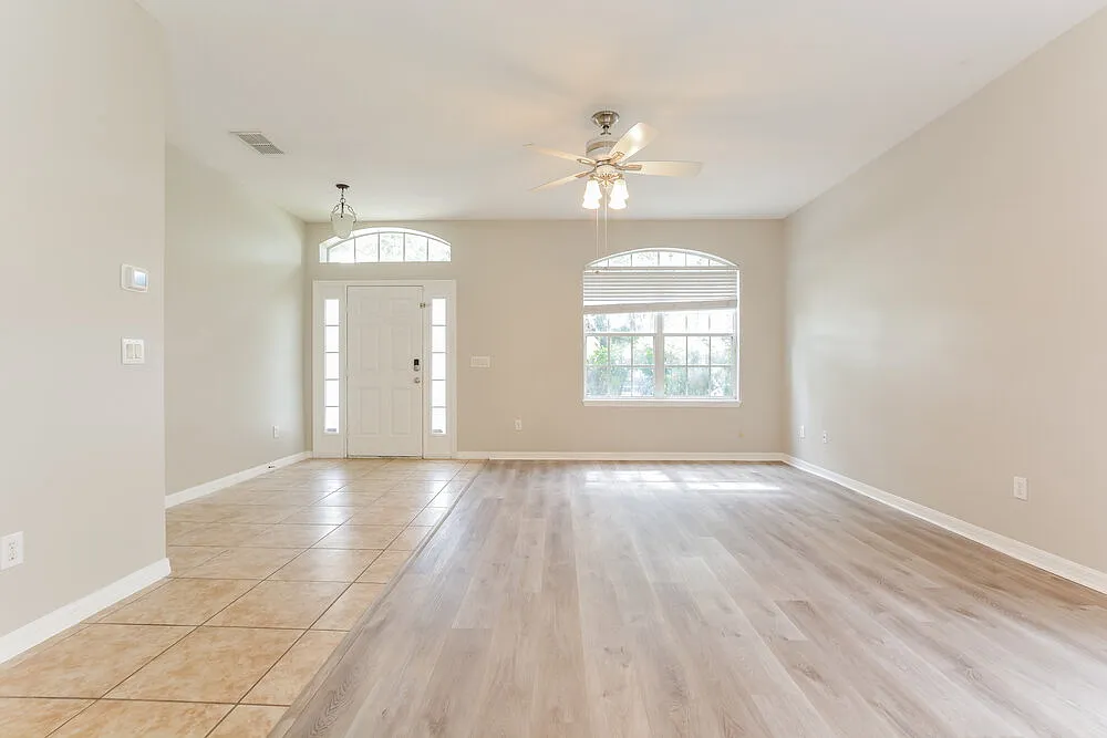 3 bed, 2.0 bath, 1751 sqft, $2,265 — Photo 4