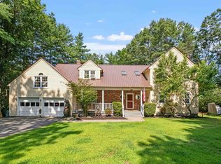 12 Deer Run Rd, North Hampton, NH 03862