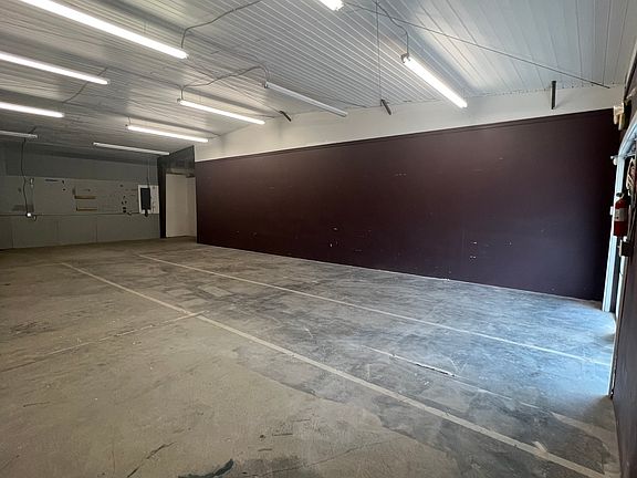 3rd image of 817 N Howe St Suite 6