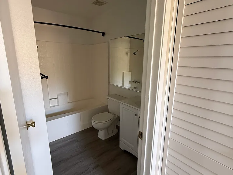 20323 Rue Crevier #534 — Photo 16