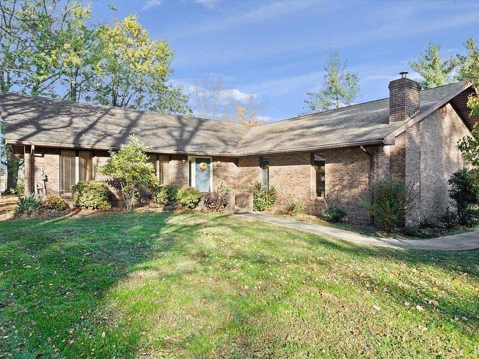 1st image of 1801 S Lakewood Cir