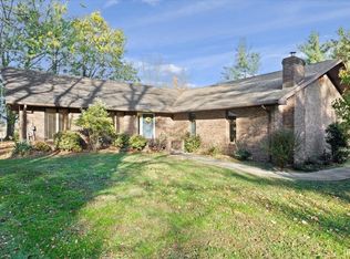 1801 S Lakewood Cir, Francisco, IN 47649