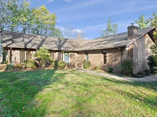 1801 S Lakewood Cir, Francisco, IN 47649