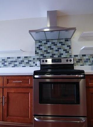 4th image of 2055 East Broadway