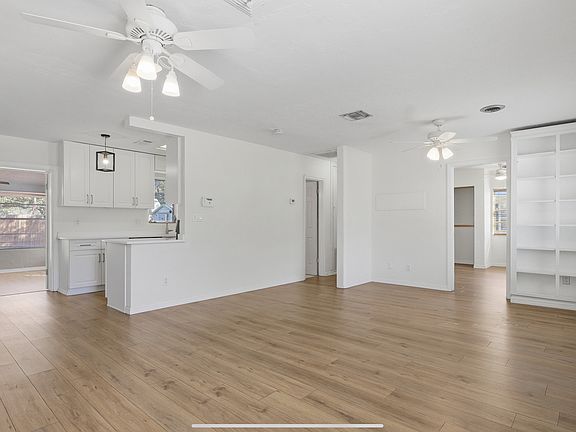 2nd image of 4737 W Wallcraft Ave