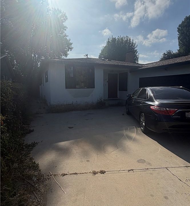 1st image of 5837 Cedros Ave