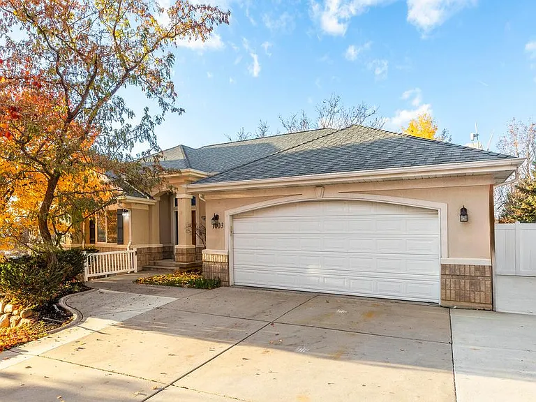 1003 E Fairway Dr — Photo 6